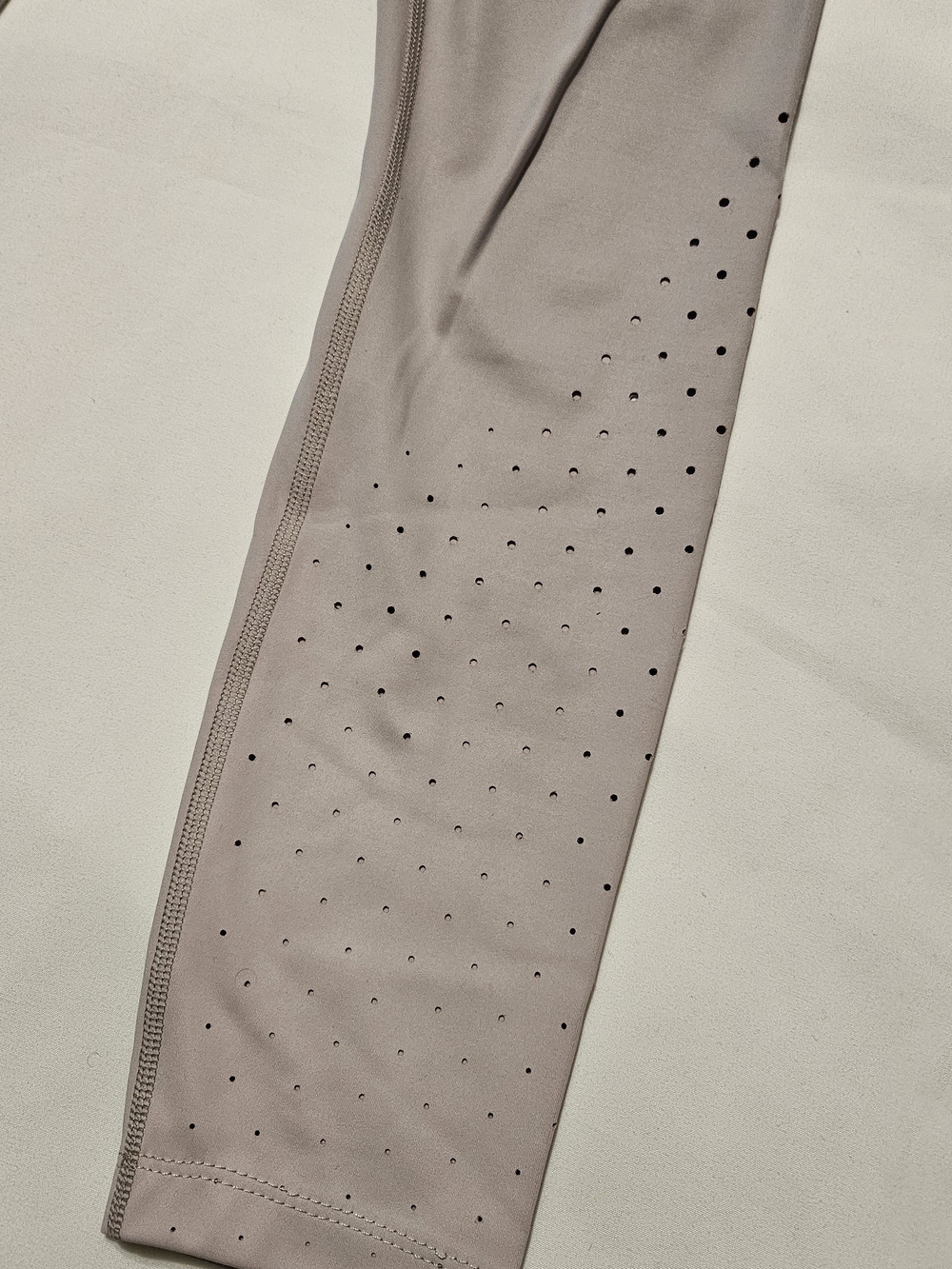 Athleta Contender Aero Ombre Neutral Tone Breathable Laser Cut Leggings Tight - Picture 4 of 9